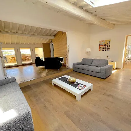 Luxury View Terrace דירה