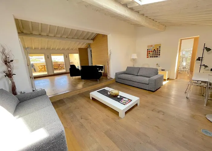 Luxury View Terrace Apartament